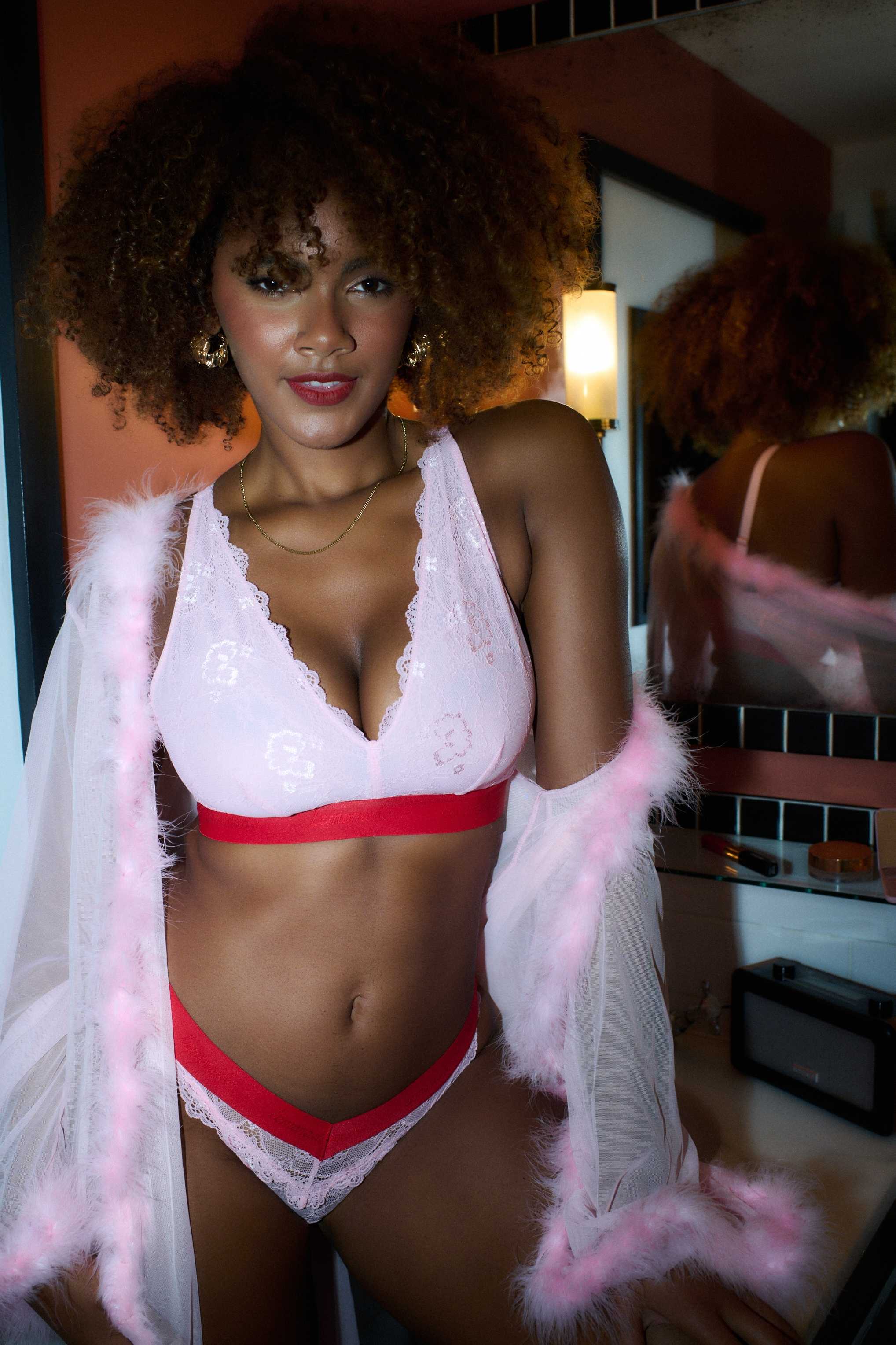 Signature Lace Fuller Cup - Light Pink - Image 4